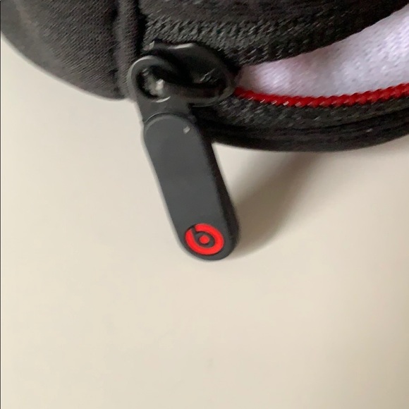 Beats By Dr. Dre Pink Solo HD Beats - Picture 6 of 8